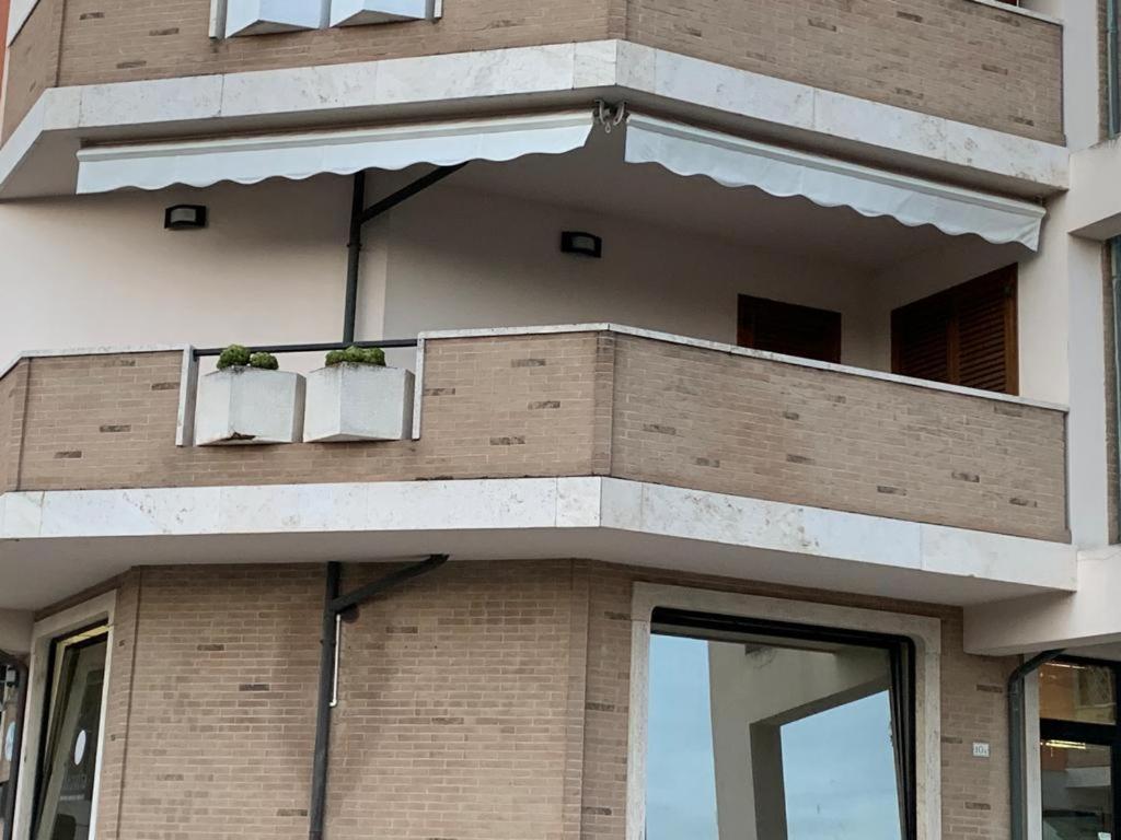 Casa Alba - Чивитанова Марке Екстериор снимка